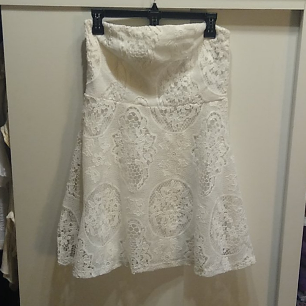 Forever 21 White Lace Strapless Dress sz L